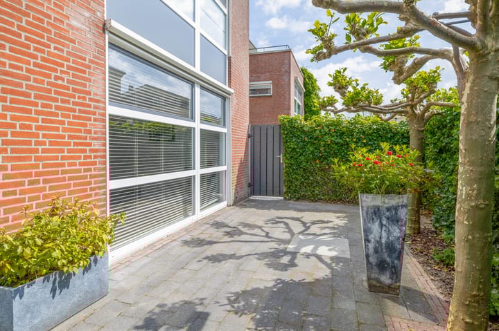 Foto 44 van Elzenstraat 6