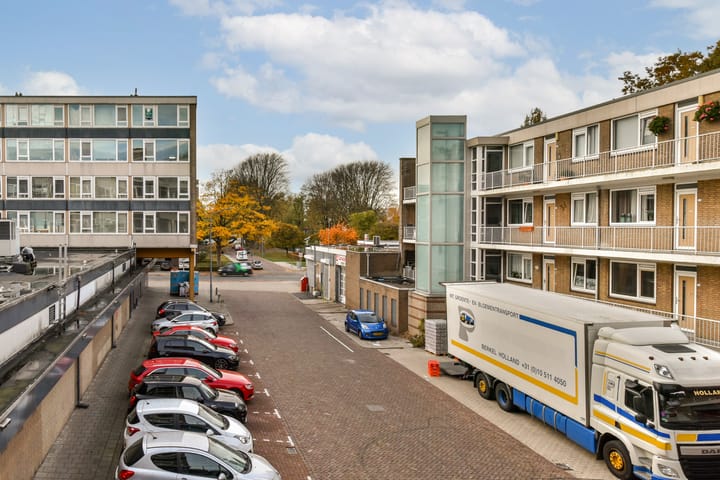 Foto 14 van Van Oldenbarneveltplein 36