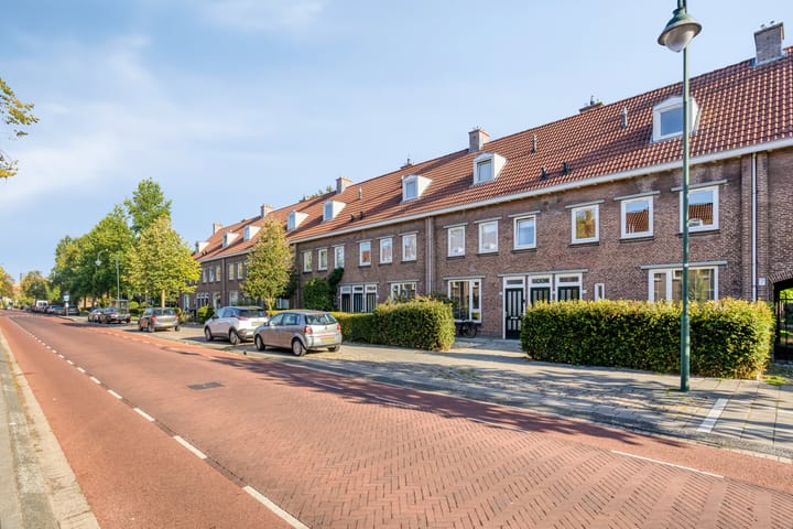 Photo 2 of Petrus Dondersstraat 169