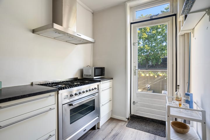 Photo 11 of Petrus Dondersstraat 169