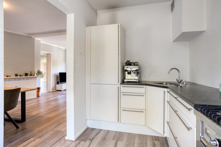 Photo 12 of Petrus Dondersstraat 169