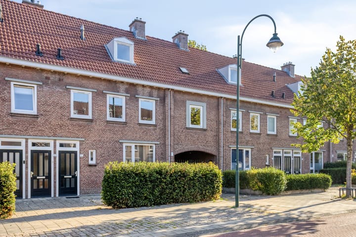 Photo 29 of Petrus Dondersstraat 169