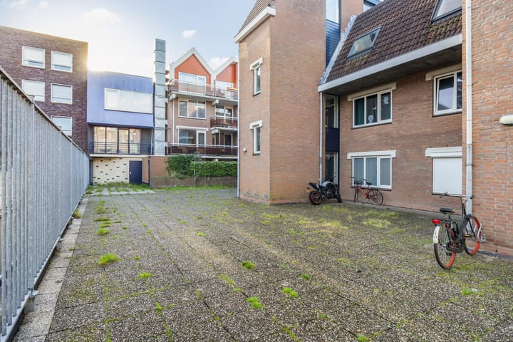 Foto 10 van Middellaan 150