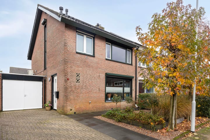 Foto 5 van Oeverstraat 4