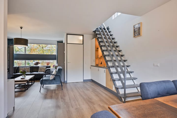 Foto 16 van Oeverstraat 4