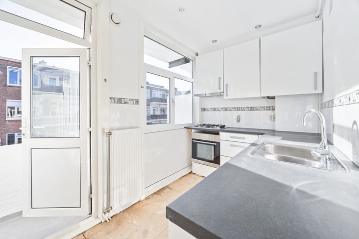 Foto 6 van Linnaeusstraat 212