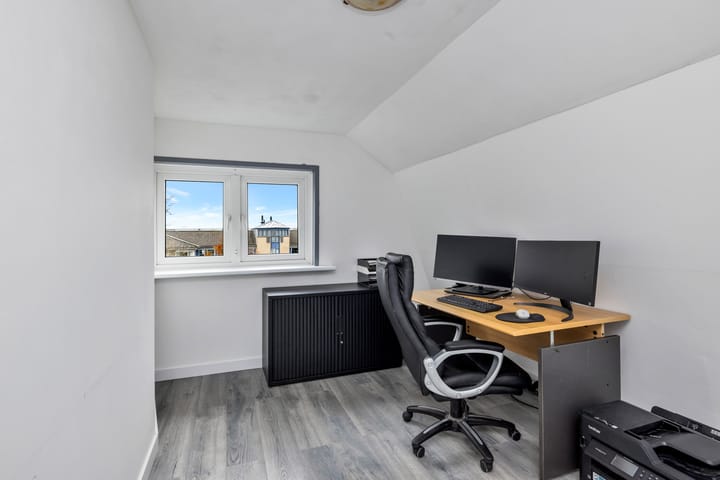 Photo 34 of Burgemeester van Nienesstraat 11