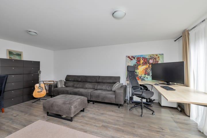 Photo 55 of Burgemeester van Nienesstraat 11