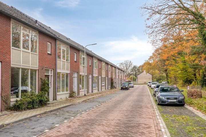 Photo 2 of Wijnruitweg 16