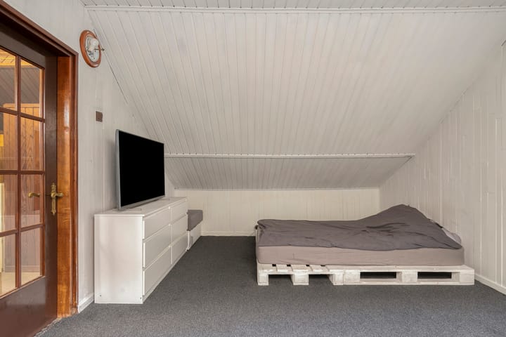 Photo 24 of Wijnruitweg 16