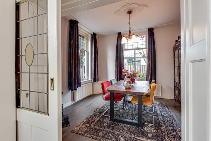 Photo 2 of Bloemstraat 3