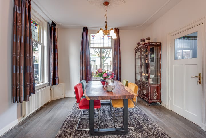 Photo 6 of Bloemstraat 3