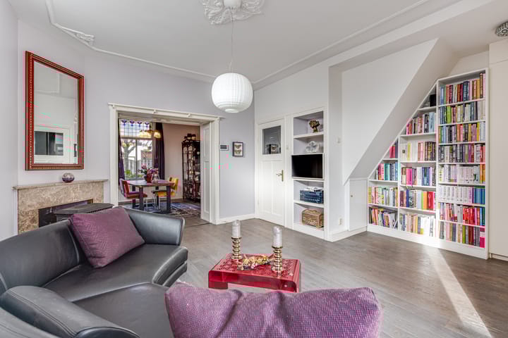 Photo 12 of Bloemstraat 3