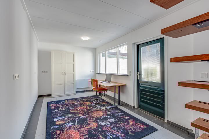 Photo 30 of Bloemstraat 3