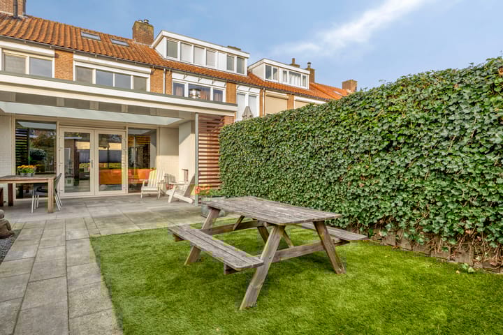 Photo 33 of Chrysantenstraat 39