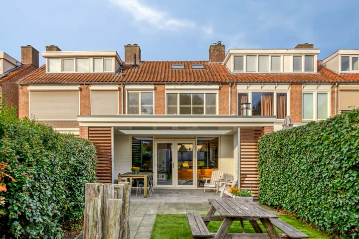 Photo 36 of Chrysantenstraat 39