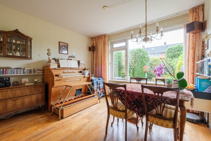 Photo 11 of Meester Neuteboomstraat 52