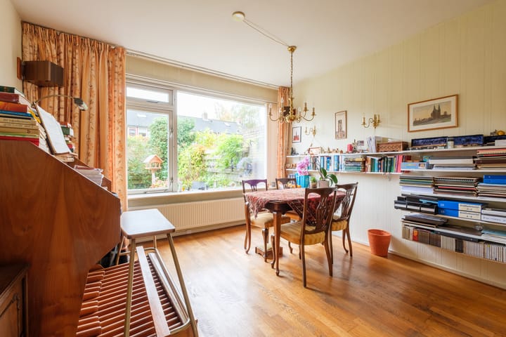 Photo 12 of Meester Neuteboomstraat 52