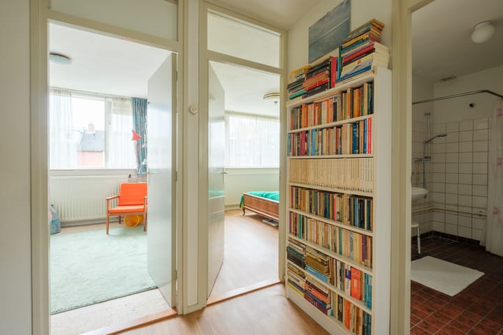 Photo 27 of Meester Neuteboomstraat 52