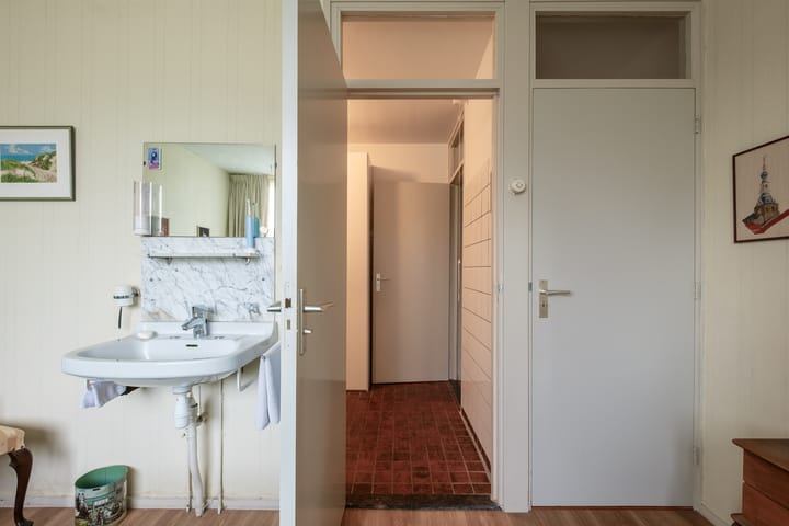 Photo 30 of Meester Neuteboomstraat 52