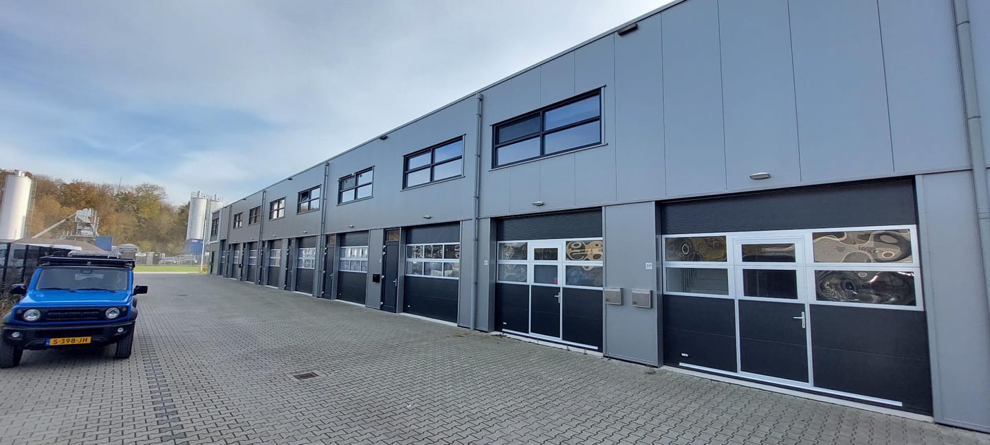 Bekijk foto 2 van De Maalstroom 31-H