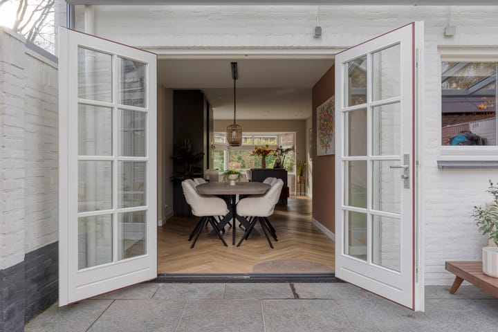 Foto 15 van Nassaustraat 18