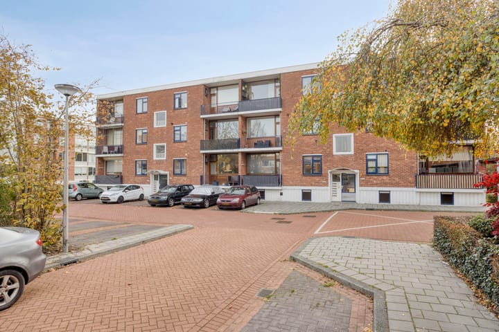 Photo 1 of Aagje Dekenstraat 22-B