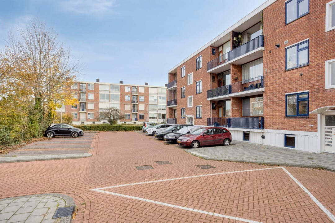 Photo 2 of Aagje Dekenstraat 22-B