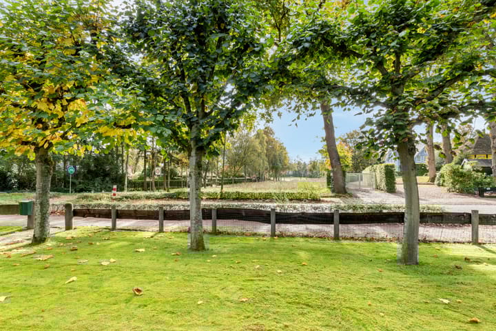 Foto 45 van Naarderweg 34