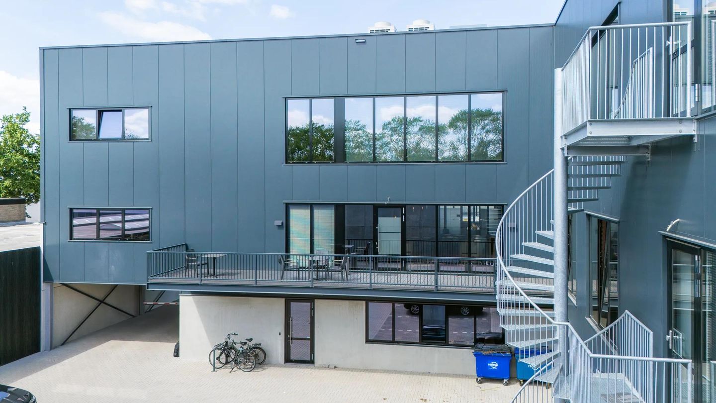 Bekijk foto 2 van Kapitein Rondairestraat 8