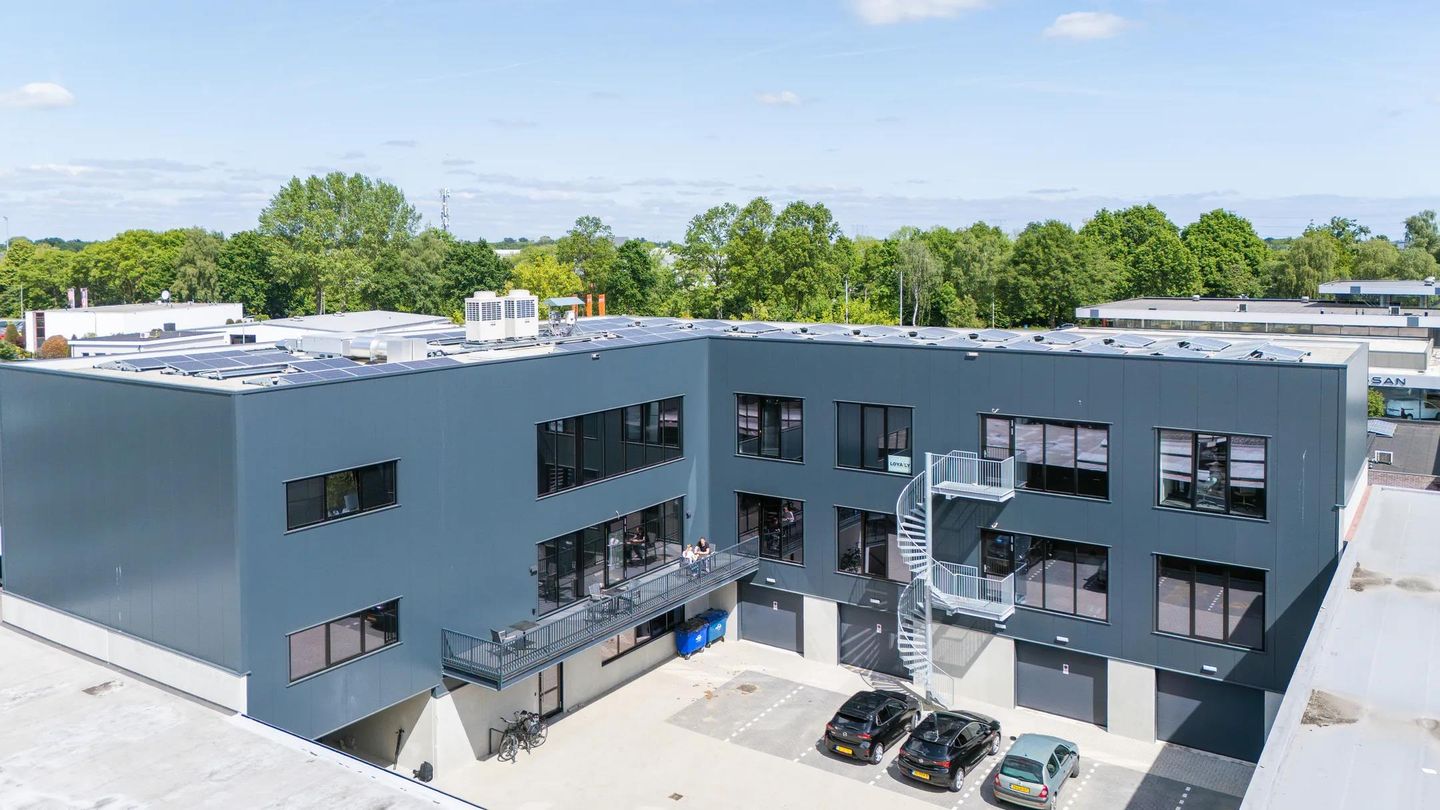 Bekijk foto 3 van Kapitein Rondairestraat 8