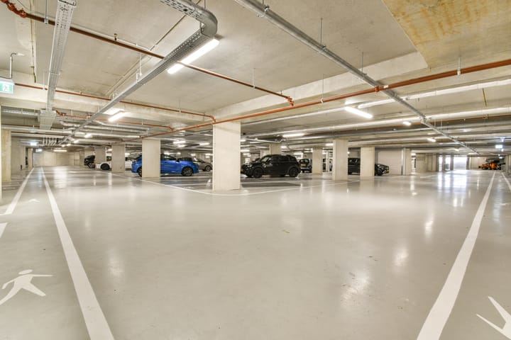 Photo 25 of Grasweg 422