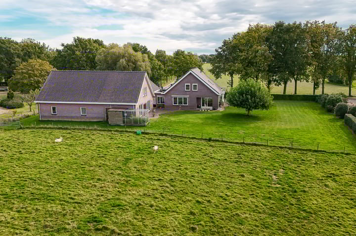 Photo 30 of Ekris 87-A