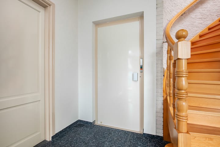 Photo 10 of Aalstraat 1