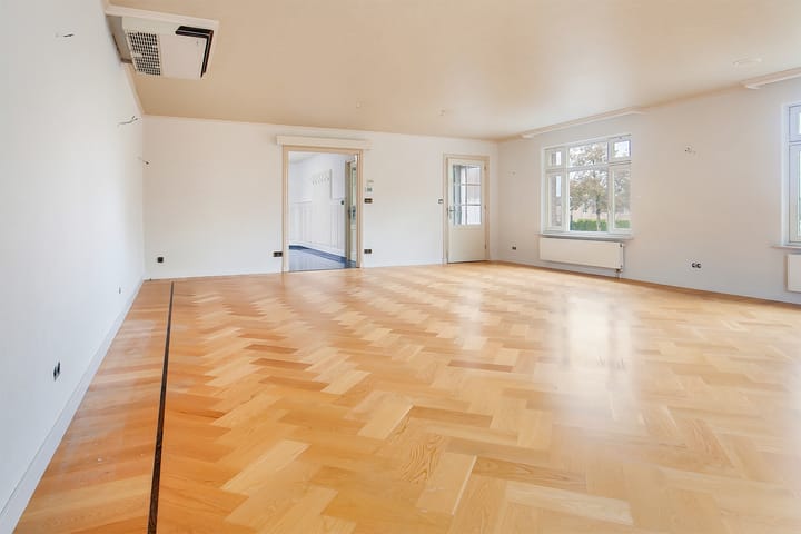 Photo 18 of Aalstraat 1