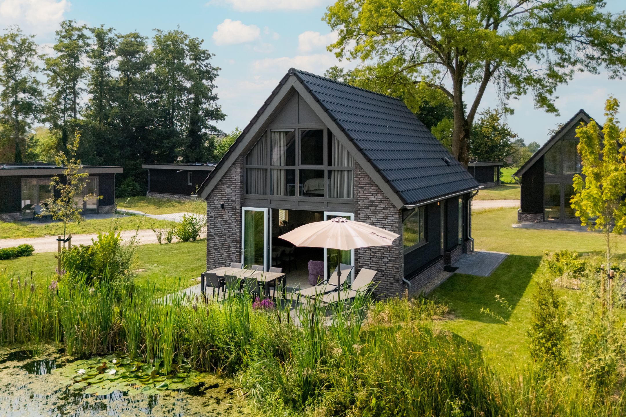 3-bedroom freehold villa in Eck en Wiel — photo 1 of 5