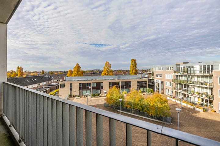 Foto 15 van Robijnstraat 77