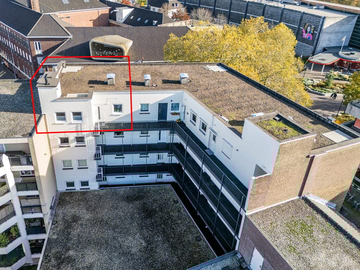 Foto 24 van Spoorstraat 26