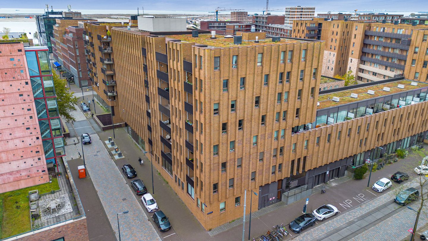 Photo 1 of Eva Besnyöstraat 45