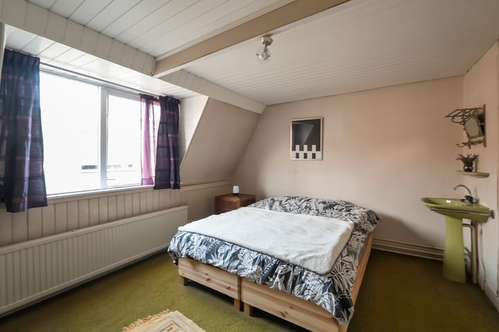 Photo 22 of Hertzogstraat 102