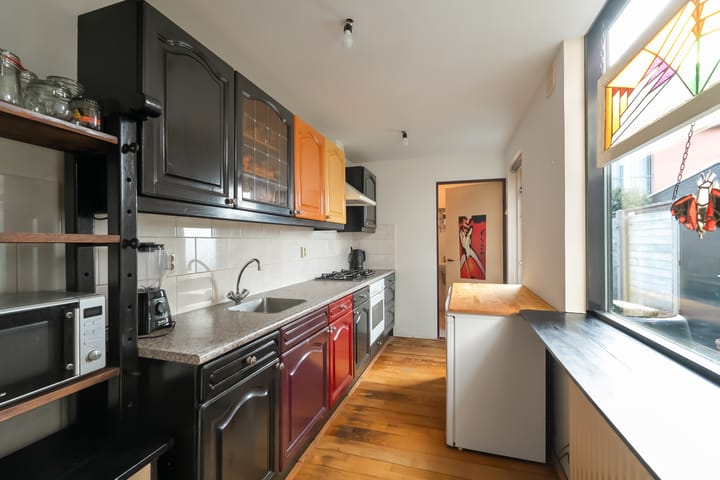 Photo 12 of Hertzogstraat 102