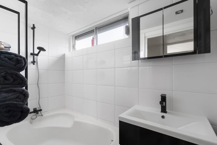 Photo 4 of Dr. de Visserstraat 25