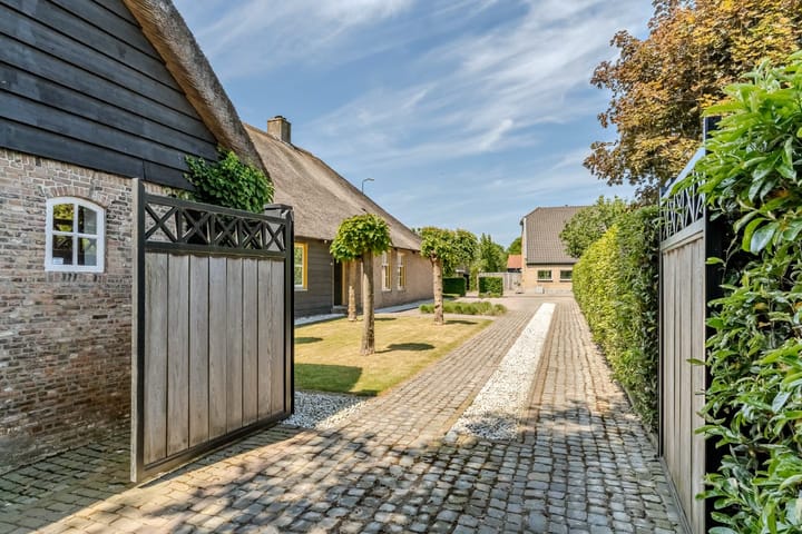 Photo 39 of Schansstraat 12