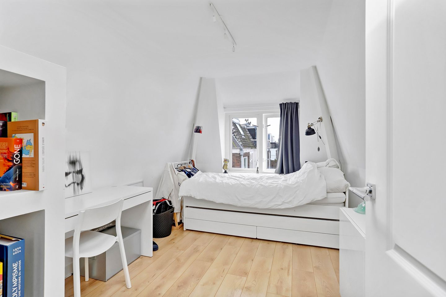 Foto 29 van Van Boetzelaerlaan 124