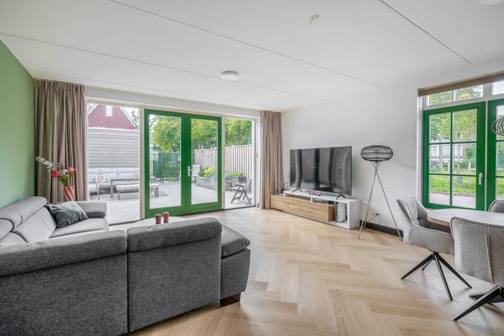 Photo 13 of Mgr. W.M. Bekkerslaan 98