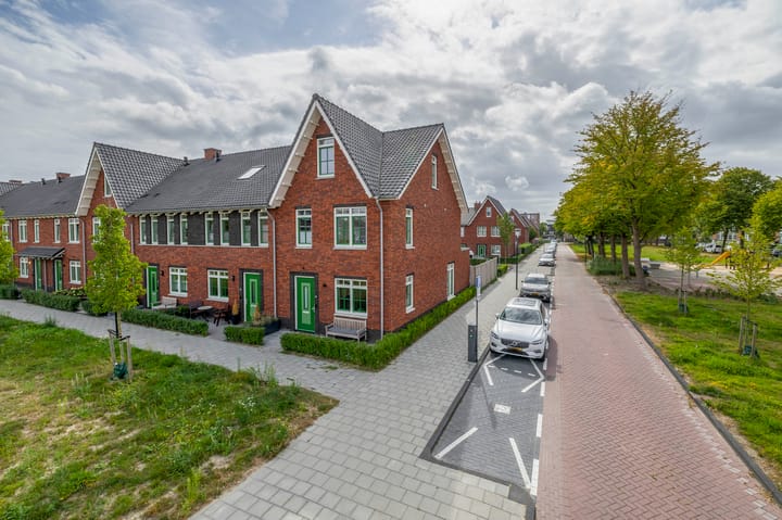 Photo 41 of Mgr. W.M. Bekkerslaan 98