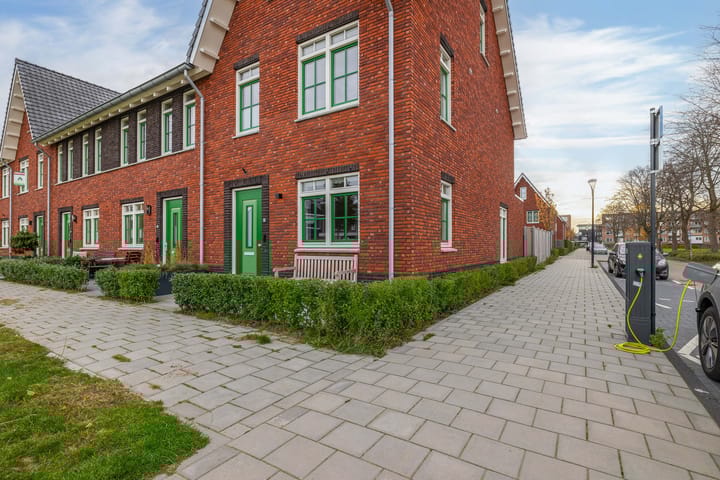 Photo 43 of Mgr. W.M. Bekkerslaan 98