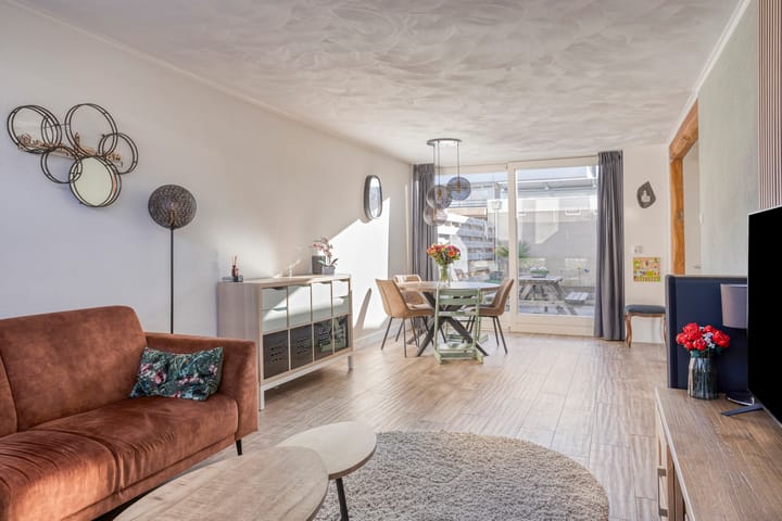 Foto 3 van De Vriesstraat 11