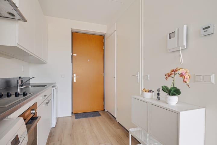 Photo 6 of Welnastraat 225