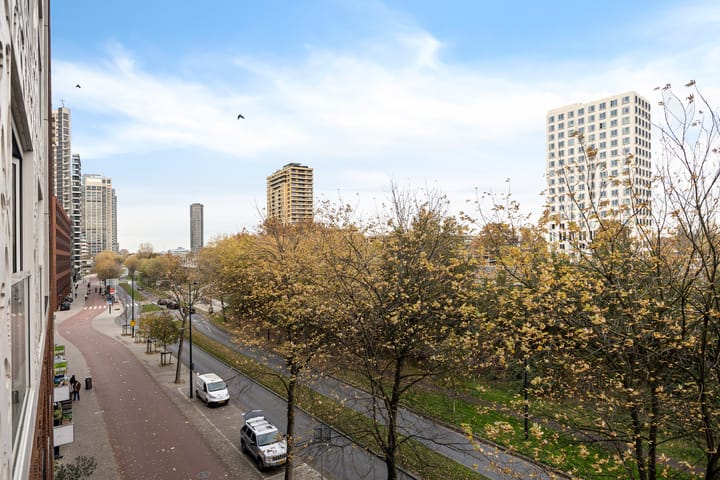 Photo 10 of Welnastraat 225